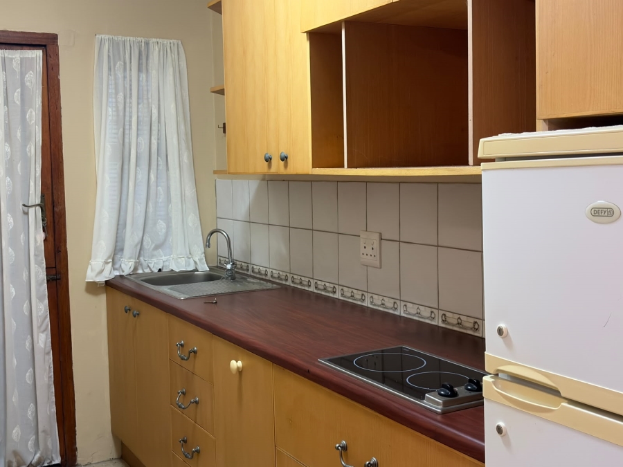 6 Bedroom Property for Sale in West Bank Eastern Cape